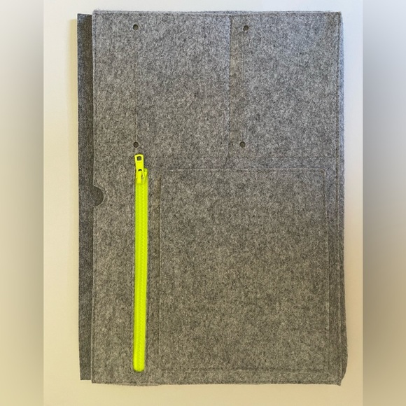 Mad Rabbit Kicking Tiger Kel Briefcase - Picture 9 of 9